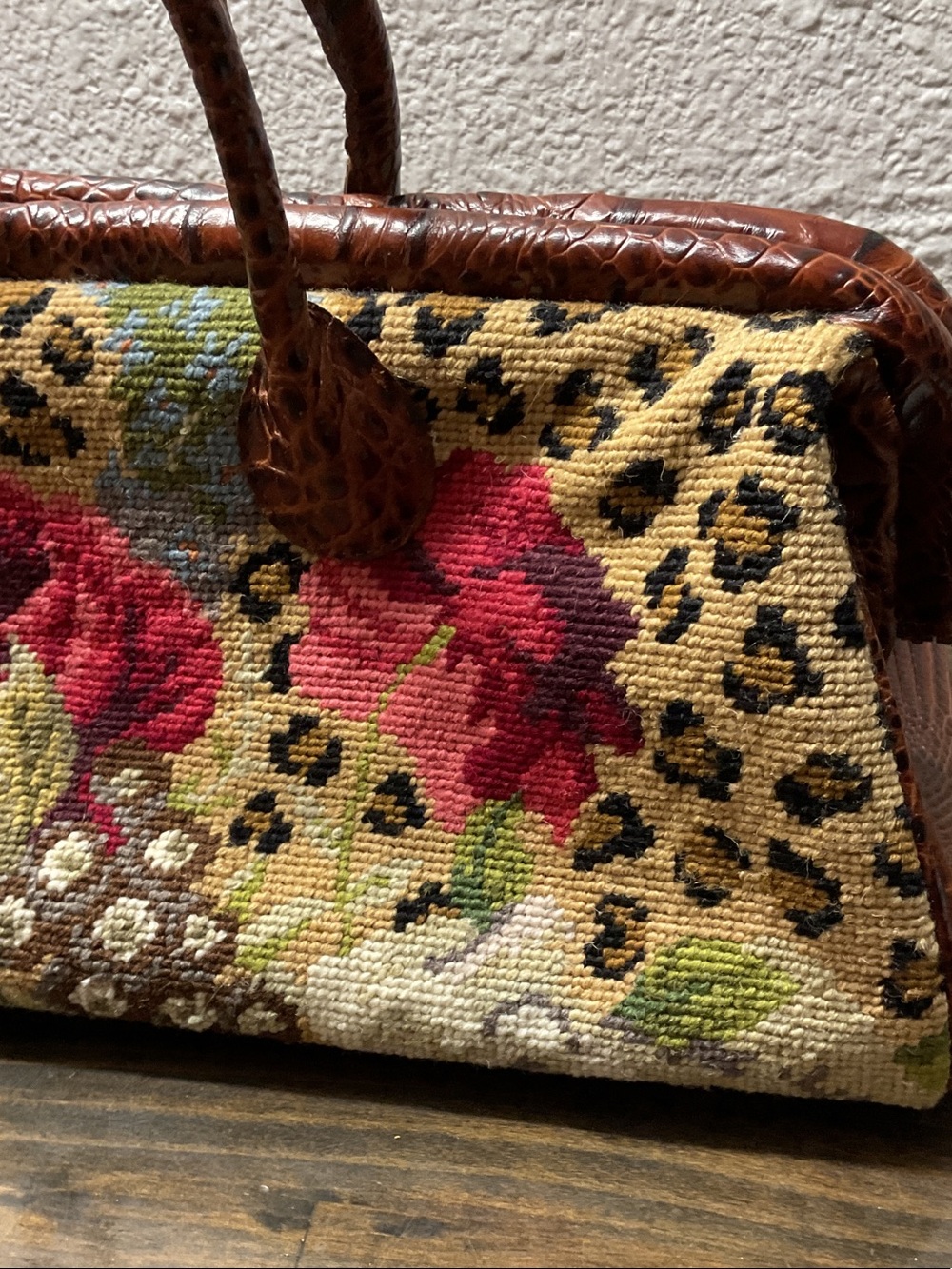 Clever Carriage Company Needlepoint Large Satchel Cheetah Roses Handbag Purse - Picture 13 of 14
